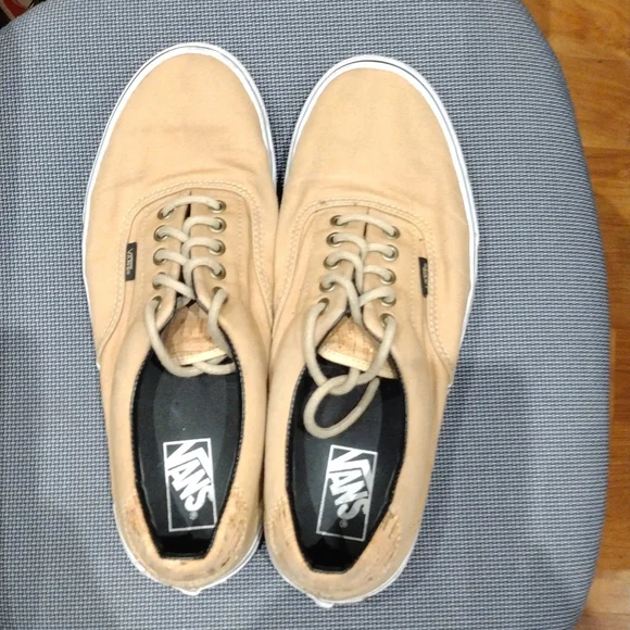 Mens khaki vans hot sale shoes